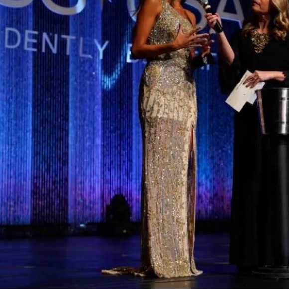 One of a kind Sherri hill gown - Picture 2 of 8